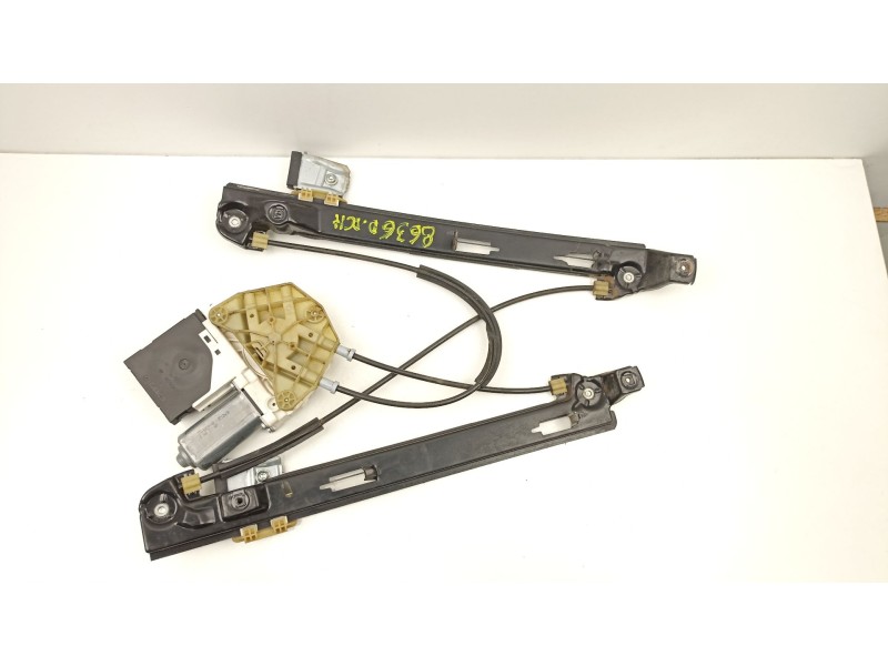 Recambio de elevalunas delantero derecho para seat leon (1p1) 1.9 tdi referencia OEM IAM 1P0837402E 1K0959792M 1T0959702G