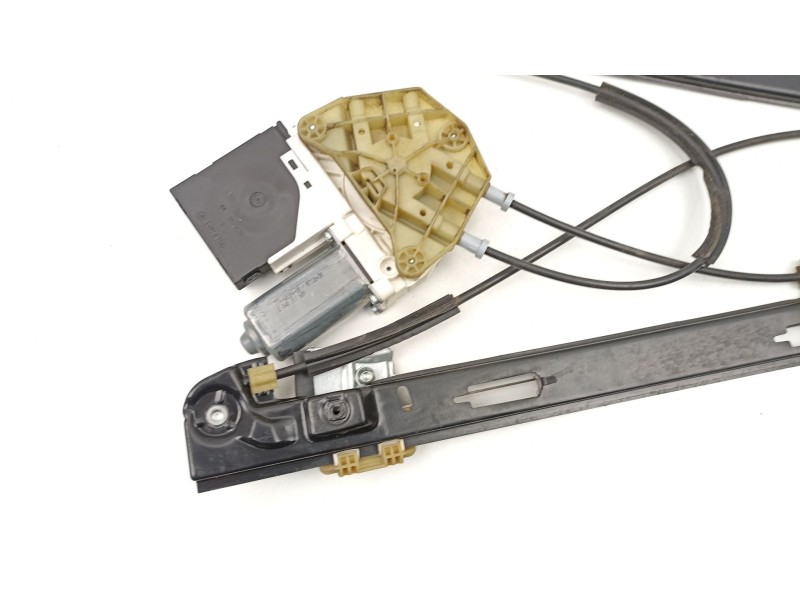 Recambio de elevalunas delantero derecho para seat leon (1p1) 1.9 tdi referencia OEM IAM 1P0837402E 1K0959792M 1T0959702G