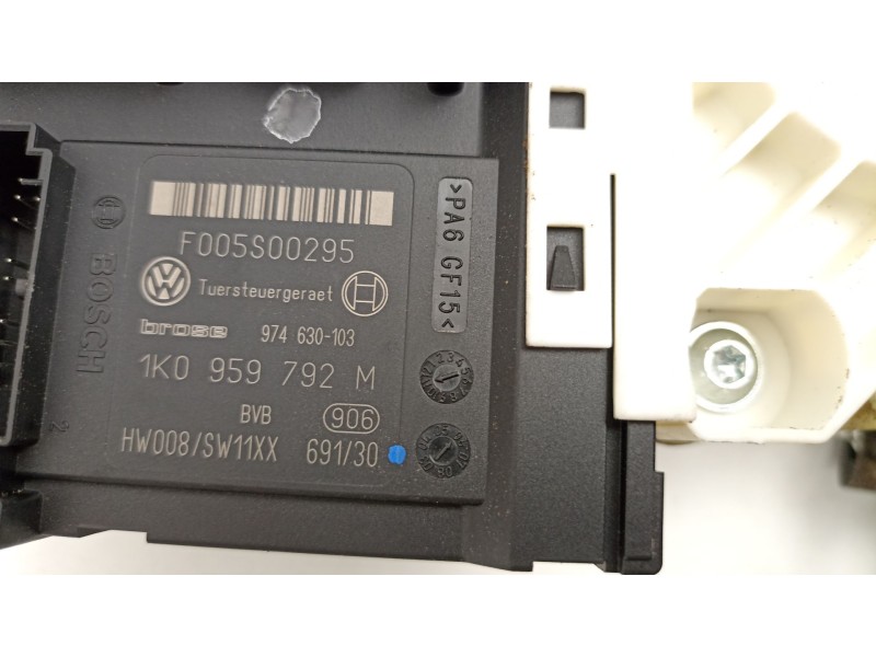 Recambio de elevalunas delantero derecho para seat leon (1p1) 1.9 tdi referencia OEM IAM 1P0837402E 1K0959792M 1T0959702G