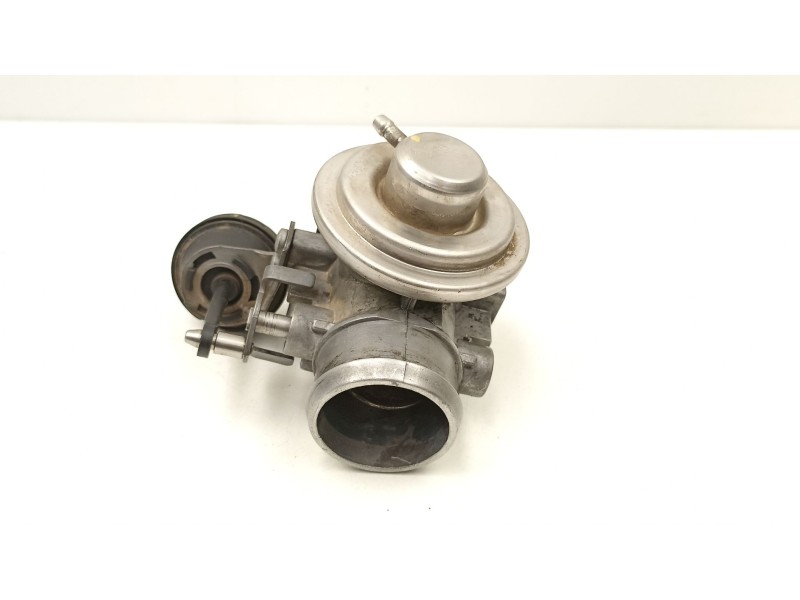 Recambio de valvula egr para volkswagen golf iv (1j1) 1.9 tdi referencia OEM IAM 038129637B  045131501C