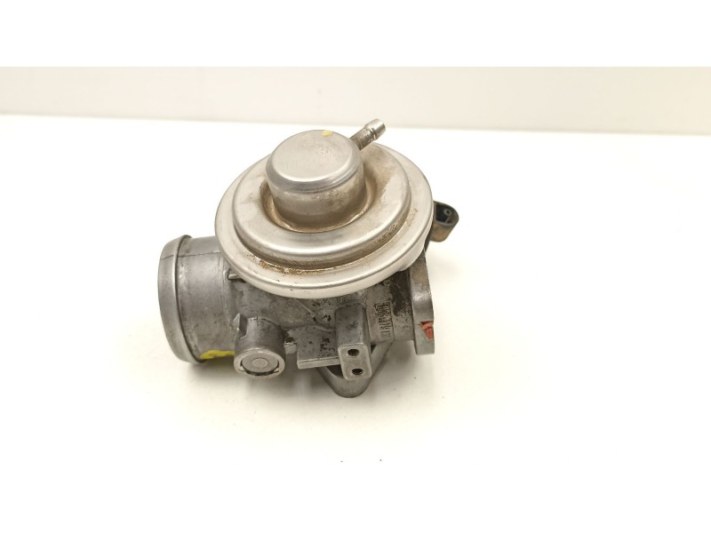 Recambio de valvula egr para volkswagen golf iv (1j1) 1.9 tdi referencia OEM IAM 038129637B  045131501C