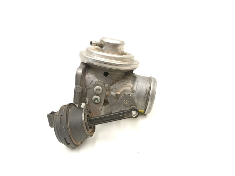 Recambio de valvula egr para volkswagen golf iv (1j1) 1.9 tdi referencia OEM IAM 038129637B  045131501C