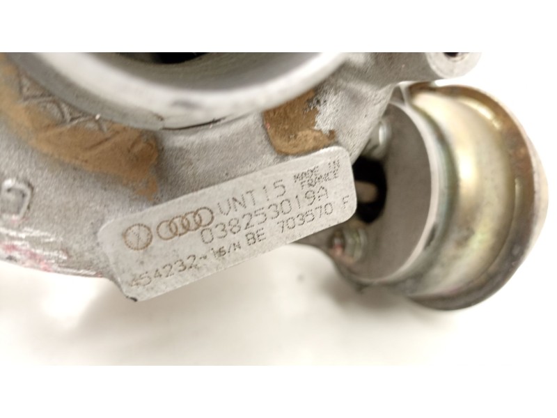 Recambio de turbo para volkswagen golf iv (1j1) 1.9 tdi referencia OEM IAM 038253019A VNT15 