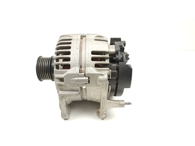 Recambio de alternador para seat ibiza iii (6l1) 1.4 16v referencia OEM IAM 037903025M 0124325013 