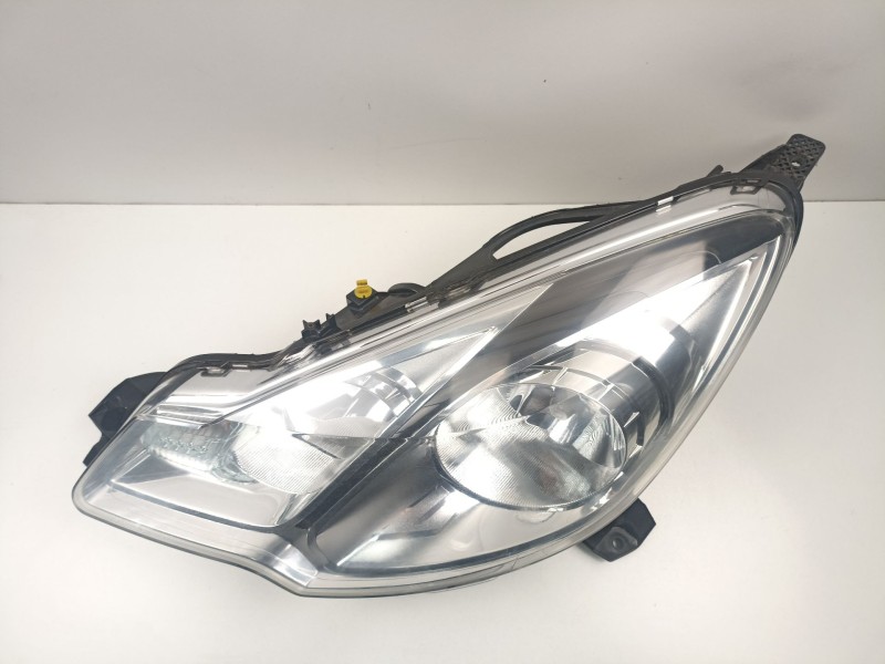 Recambio de faro izquierdo para citroën c3 ii (sc_) 1.2 vti 82 referencia OEM IAM 1606930180  