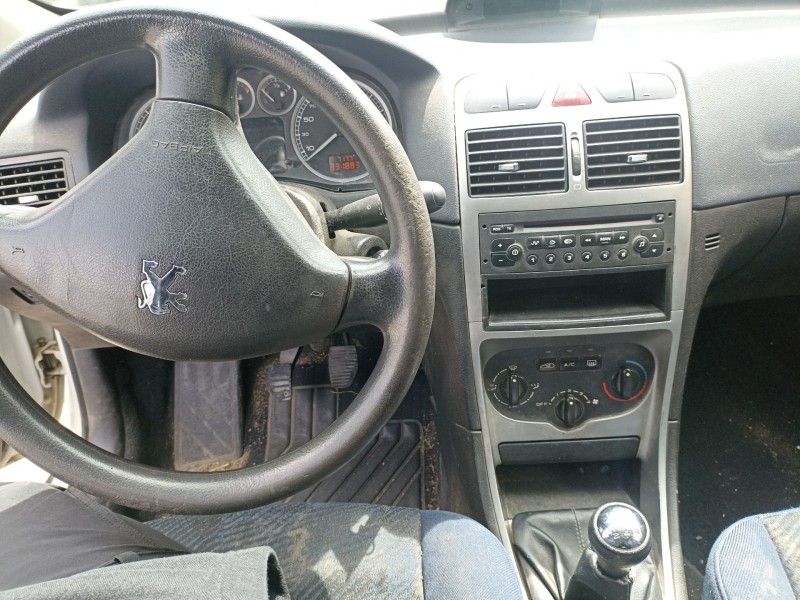 peugeot 307 (3a/c) del año 2000