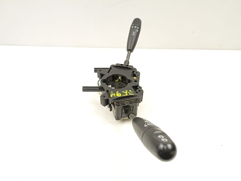 Recambio de mando luces y limpias para chevrolet kalos 1.4 se referencia OEM IAM 96540686  96540683