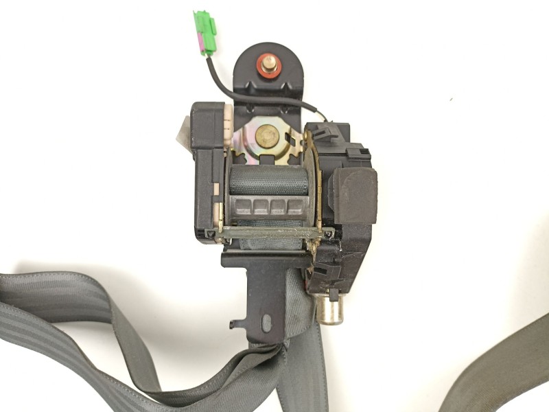 Recambio de cinturon seguridad delantero derecho para daewoo nubira 1.8 g t18sed referencia OEM IAM 96414898  