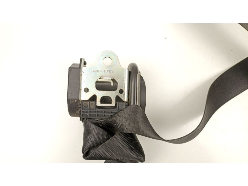 Recambio de cinturon seguridad trasero izquierdo para mercedes-benz a 160 2.0 cdi referencia OEM IAM A1698600585  