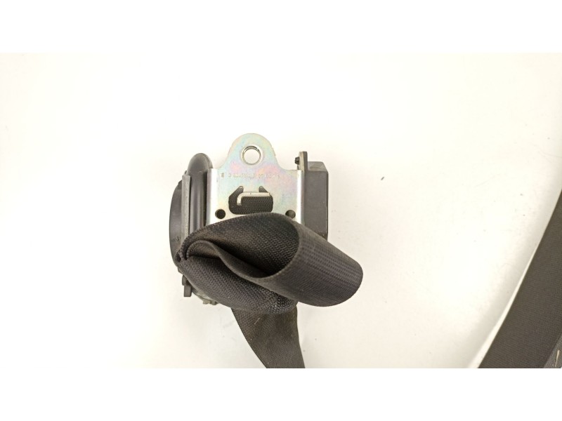 Recambio de cinturon seguridad delantero izquierdo para mercedes-benz a 160 2.0 cdi referencia OEM IAM A1698607385  