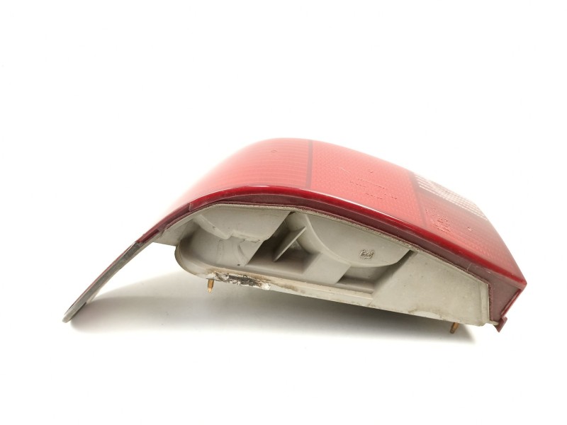 Recambio de piloto trasero izquierdo para ford mondeo 1.8 g referencia OEM IAM 93BG13A603EA  