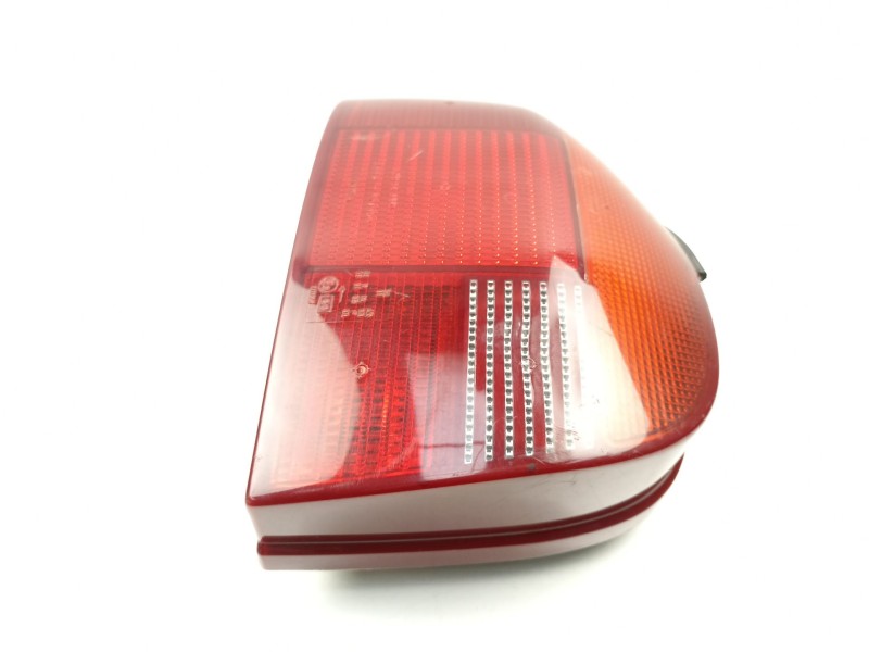 Recambio de piloto trasero izquierdo para ford mondeo 1.8 g referencia OEM IAM 93BG13A603EA  