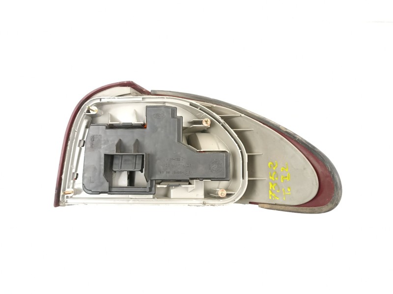 Recambio de piloto trasero izquierdo para ford mondeo 1.8 g referencia OEM IAM 93BG13A603EA  