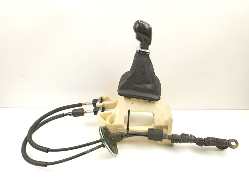 Recambio de palanca cambio manual para kia carens iv 1.7 crdi referencia OEM IAM 43700A4010  