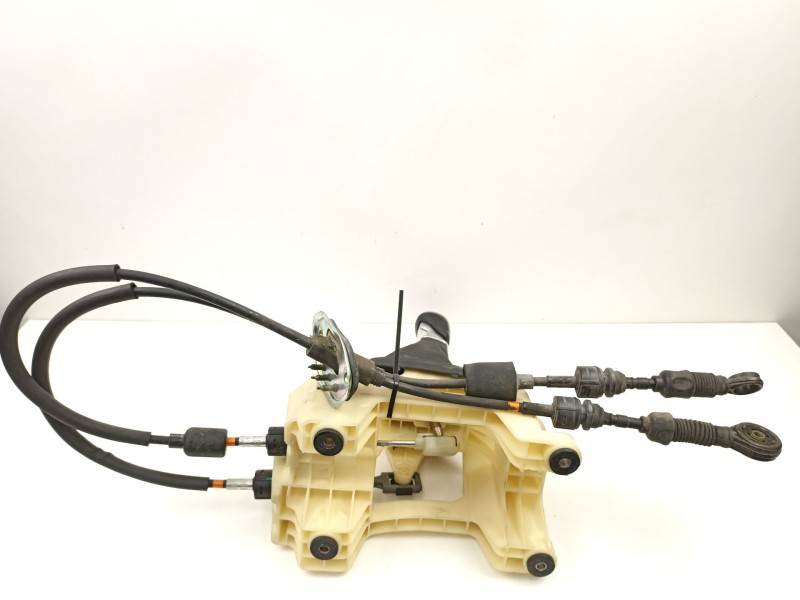 Recambio de palanca cambio manual para kia carens iv 1.7 crdi referencia OEM IAM 43700A4010  