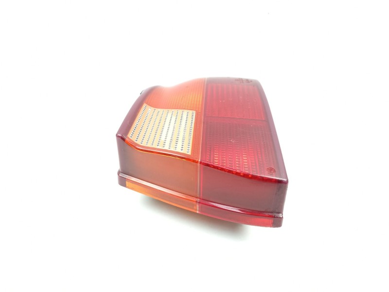 Recambio de piloto trasero derecho para ford mondeo 1.8 g referencia OEM IAM 93BG13A602AC  