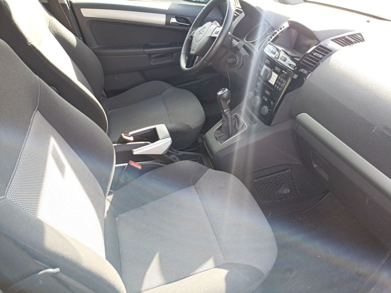 Recambio de carroceria para opel zafira / zafira family b (a05) 1.7 cdti (m75) referencia OEM IAM   