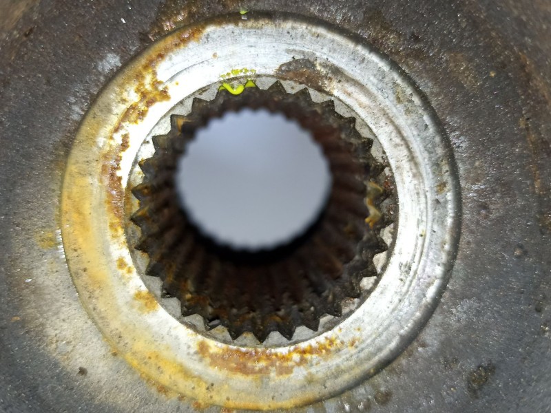 Recambio de mangueta delantera derecha para land rover discovery iii (l319) 2.7 td 4x4 referencia OEM IAM RUB000224  