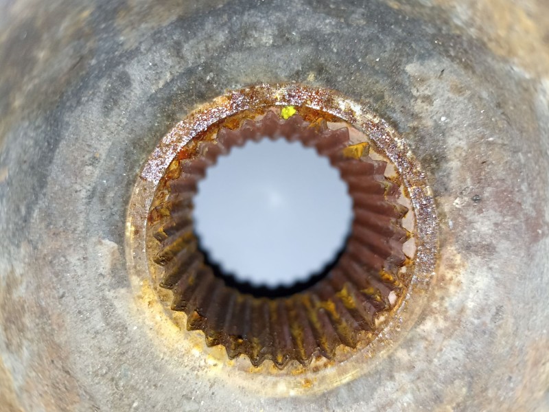 Recambio de mangueta trasera izquierda para land rover discovery iii (l319) 2.7 td 4x4 referencia OEM IAM RLH500030  