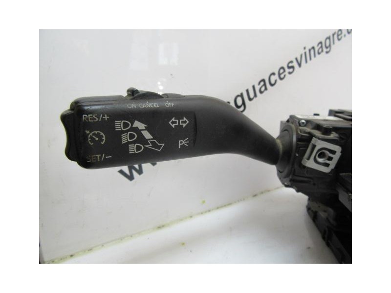 Recambio de mando luces y limpias : seat leon : 1.9 tdi bls (105cv) [2010] para seat leon 1.9 tdi bls referencia OEM IAM   