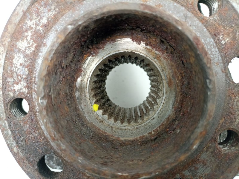 Recambio de mangueta delantera izquierda para opel vectra 2.0 dti referencia OEM IAM 13136696  