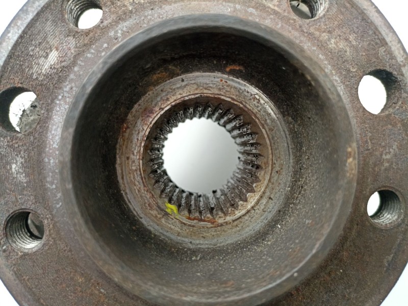 Recambio de mangueta delantera derecha para opel vectra 2.0 dti referencia OEM IAM 13136697  