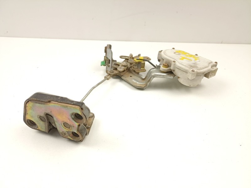 Recambio de cerradura maletero porton para suzuki santana 300/350 2.0 tdi 4x4 referencia OEM IAM 8317058B00  