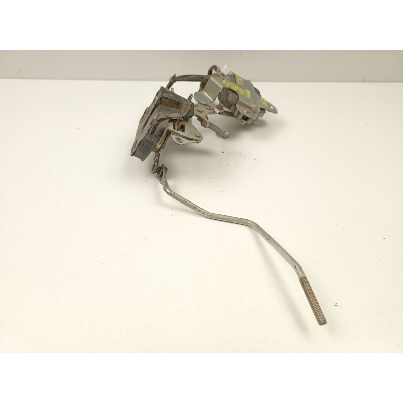 Recambio de cerradura puerta delantera derecha para suzuki santana 300/350 2.0 tdi 4x4 referencia OEM IAM 8220165A00  