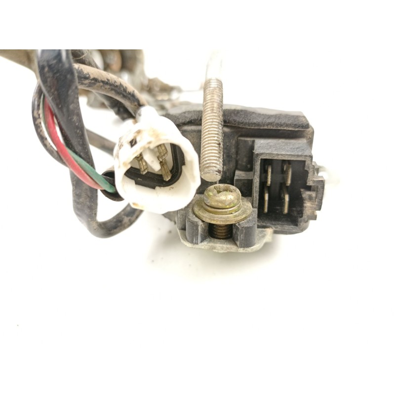 Recambio de cerradura puerta delantera derecha para suzuki santana 300/350 2.0 tdi 4x4 referencia OEM IAM 8220165A00  