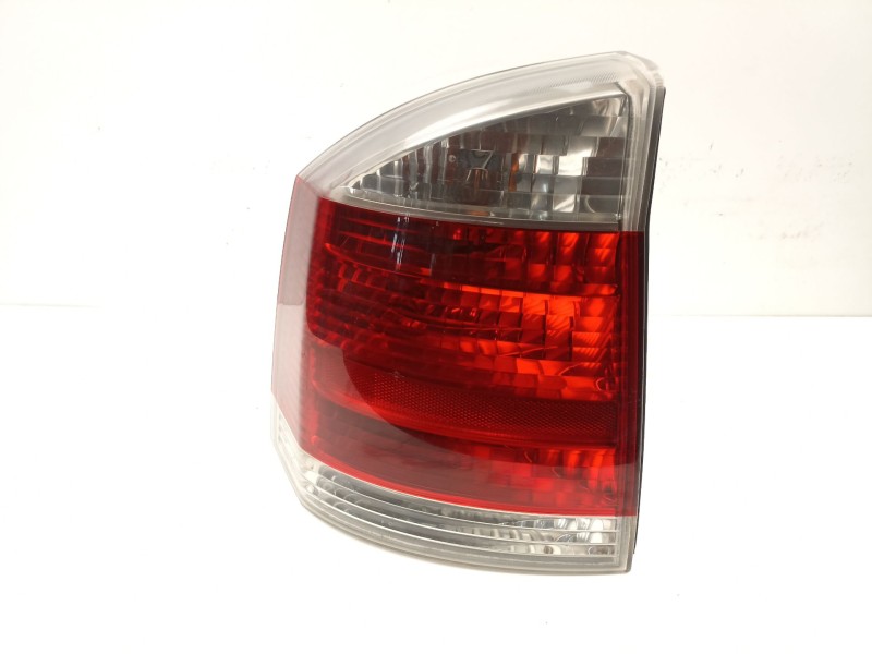 Recambio de piloto trasero izquierdo para opel vectra c gts (z02) 1.9 cdti (f68) referencia OEM IAM 13131000  