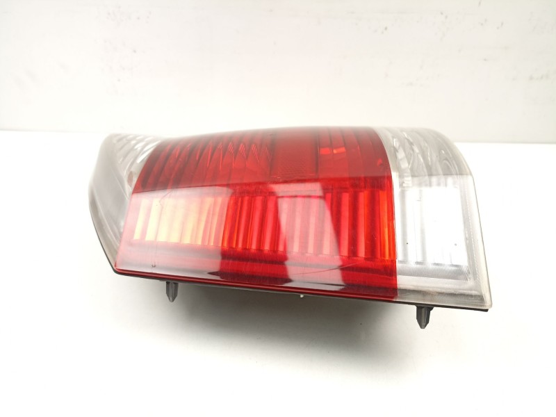 Recambio de piloto trasero izquierdo para opel vectra c gts (z02) 1.9 cdti (f68) referencia OEM IAM 13131000  