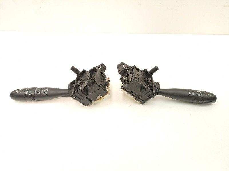 Recambio de mando luces y limpias para hyundai getz 1.5 crdi referencia OEM IAM 934201C130  934101C200