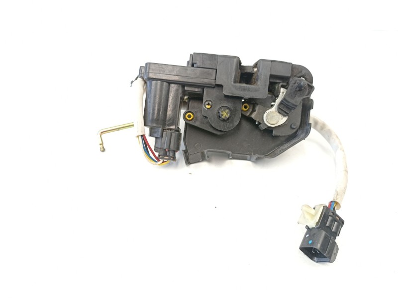 Recambio de cerradura puerta trasera derecha para hyundai getz 1.5 crdi referencia OEM IAM 814201C020  