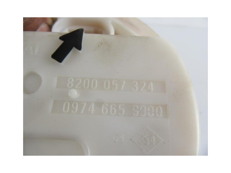 Recambio de bomba gasolina / aforadores : renault clio : 1.1 g [2001] para renault clio 1.1 g referencia OEM IAM 8200057324CONBO