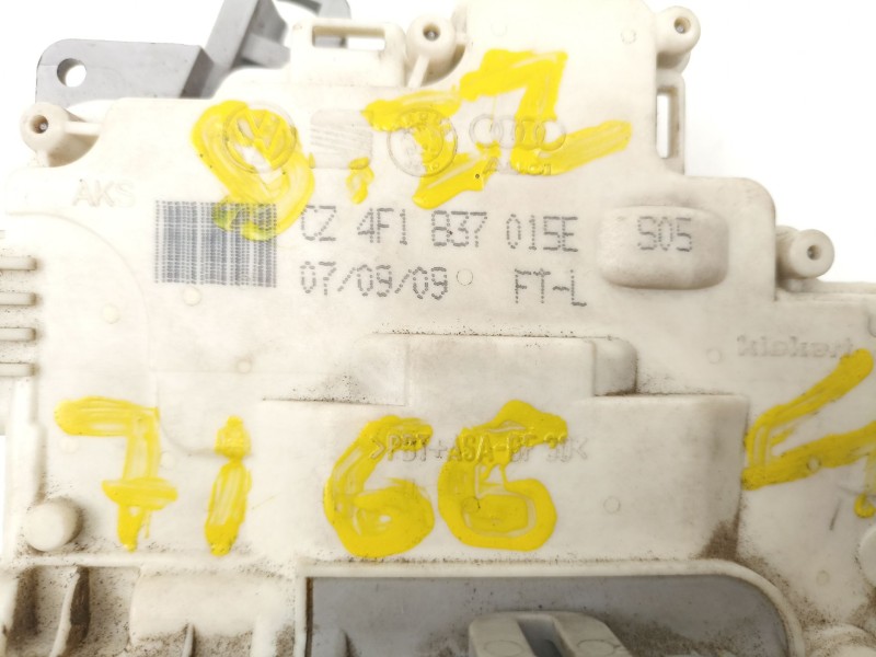 Recambio de cerradura puerta delantera izquierda para audi a3 1.9 tdi referencia OEM IAM 4F1837015E  