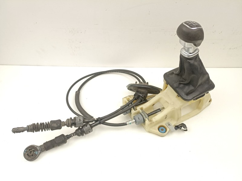 Recambio de palanca cambio manual para kia ceed 1.6 crdi - d4fb referencia OEM IAM 437001H050  