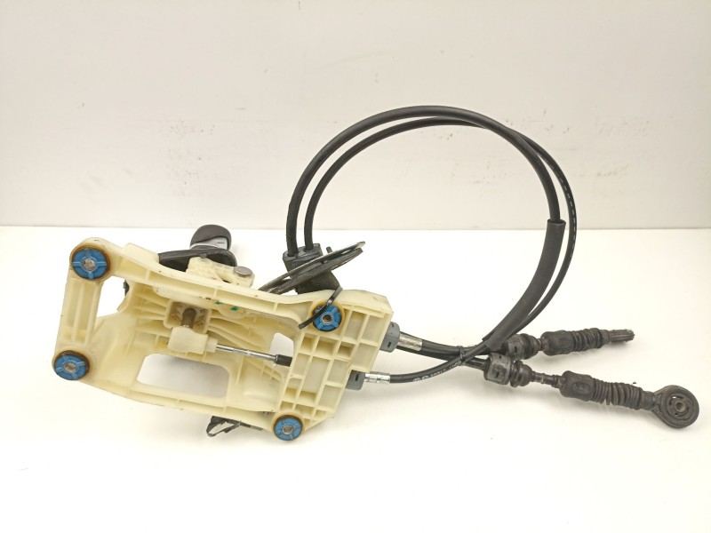 Recambio de palanca cambio manual para kia ceed 1.6 crdi - d4fb referencia OEM IAM 437001H050  