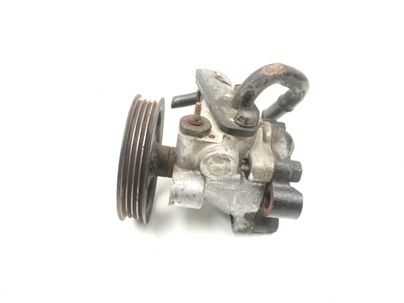 Recambio de bomba direccion para hyundai getz 1.1 g -4hd referencia OEM IAM 571101C000  