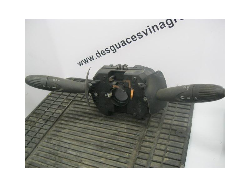 Recambio de mando luces y limpias : fiat punto : 1.9d(188a3000)gasoleo a (59,84cv)3p [2001] para fiat punto 1.9d(188a3000)gasole