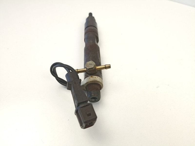 Recambio de inyectores juego para seat toledo i (1l2) 1.9 tdi referencia OEM IAM 028130201G  028130201J