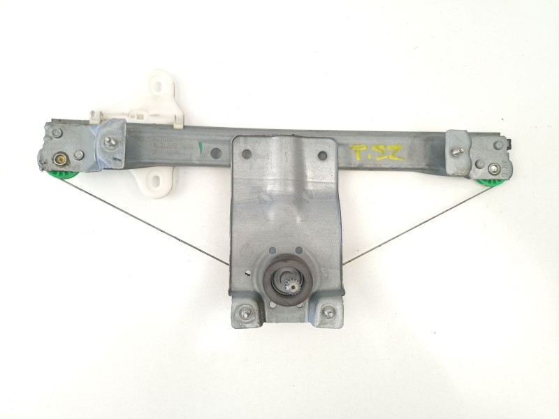 Recambio de elevalunas trasero izquierdo para renault clio iv (bh_) 1.5 dci 90 referencia OEM IAM 827013204R  
