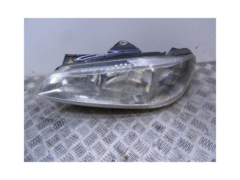 Recambio de faro izquierdo para peugeot 406 (8b) 2.1 td 12v referencia OEM IAM 0301037021  