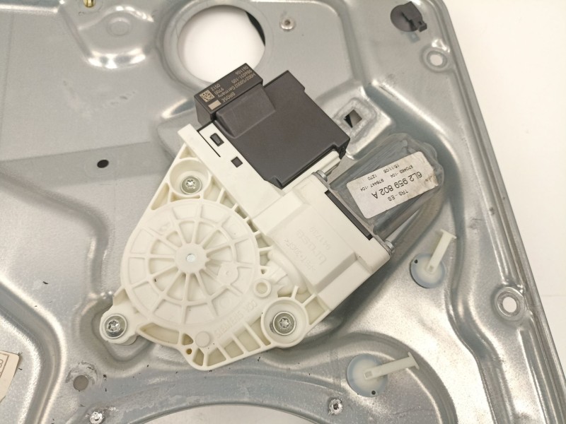 Recambio de elevalunas delantero izquierdo para seat ibiza iii (6l1) 1.4 16v referencia OEM IAM 6L4837751EE  6L2959802A