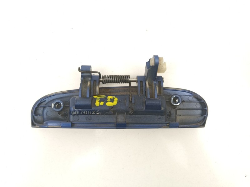 Recambio de manilla trasera derecha para kia picanto i (sa) 1.0 referencia OEM IAM 8366007010  