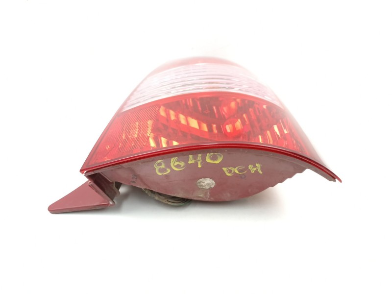 Recambio de piloto trasero derecho para kia picanto i (sa) 1.0 referencia OEM IAM 9240207010  