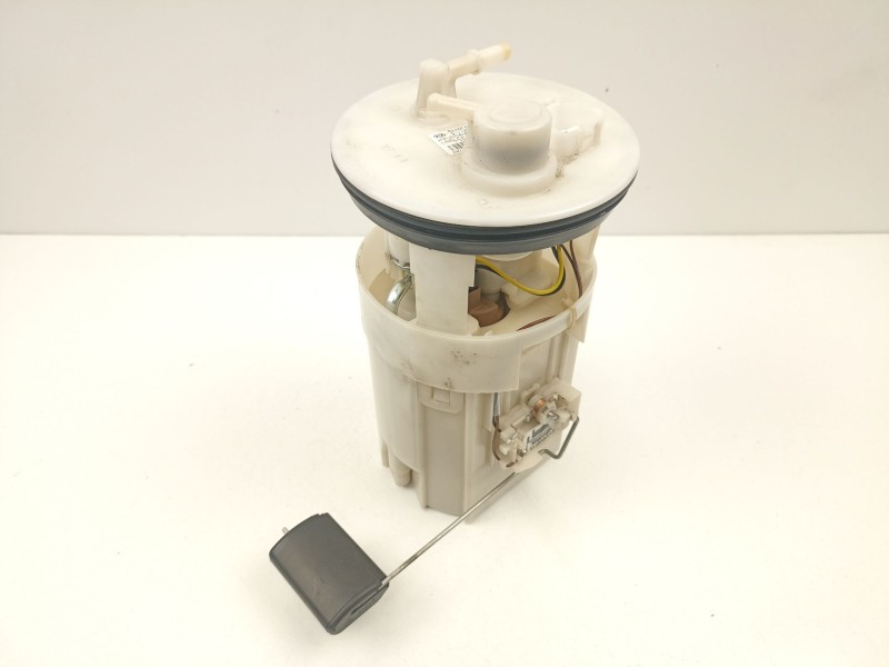 Recambio de bomba combustible aforador para kia picanto i (sa) 1.0 referencia OEM IAM 3111007000  