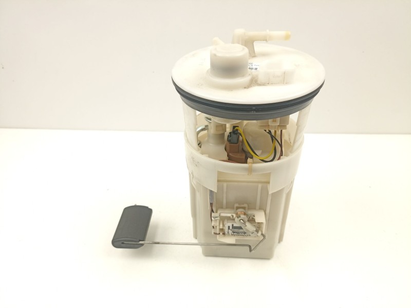 Recambio de bomba combustible aforador para kia picanto i (sa) 1.0 referencia OEM IAM 3111007000  
