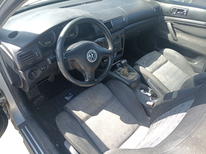 Recambio de carroceria para volkswagen passat b5.5 (3b3) 1.9 tdi referencia OEM IAM   