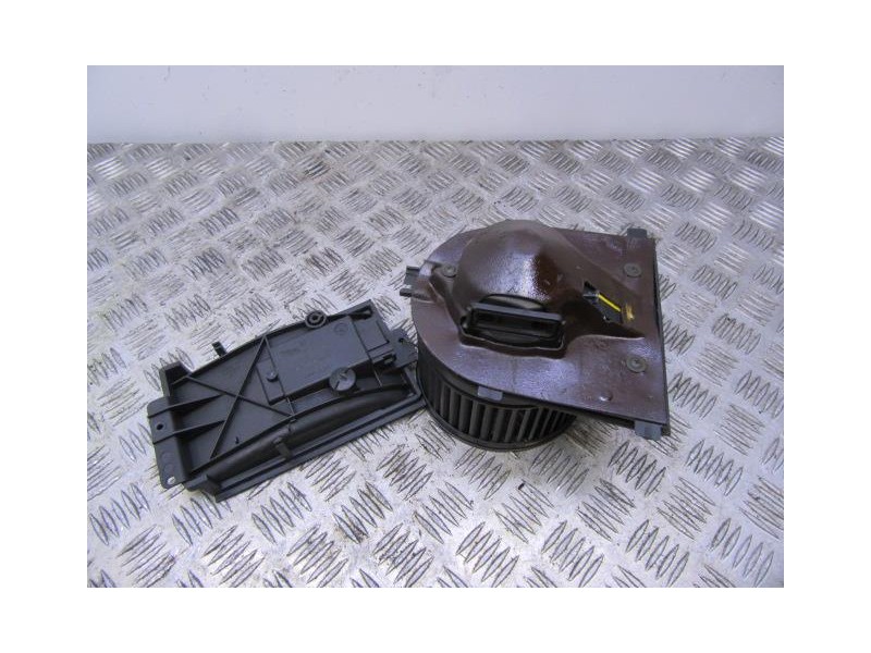 Recambio de motor calefaccion : audi a3 : 1.6 g (100,61cv) [1997] para audi a3 1.6 g referencia OEM IAM CONRESISTENCIA  