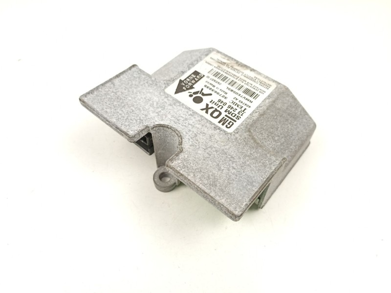 Recambio de centralita airbag para opel zafira 1.9 cdti referencia OEM IAM 13246046  